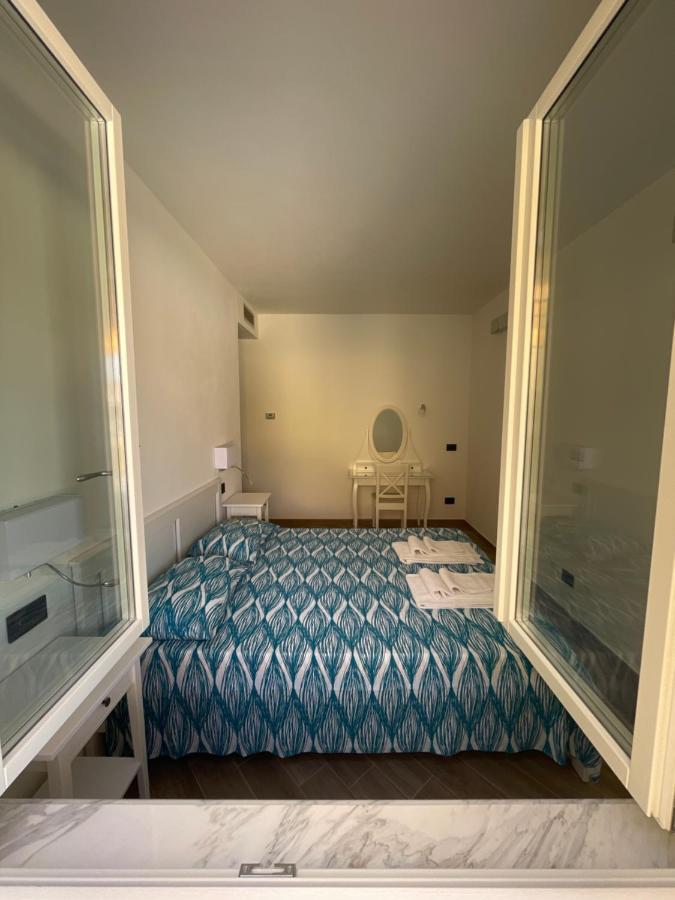 Villa Antonini. Lerici Exteriör bild